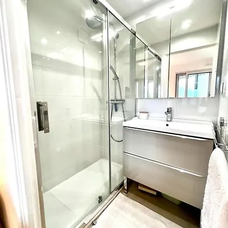 Le Mimosa 1 Bedroom With Terrasse Pool Ac Parking Spot * Antibes