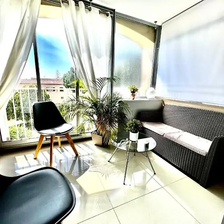 Le Mimosa 1 Bedroom With Terrasse Pool Ac Parking Spot Holiday home *