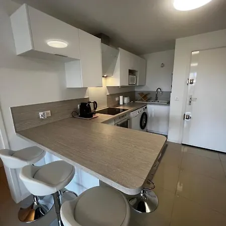 Le Mimosa 1 Bedroom With Terrasse Pool Ac Parking Spot